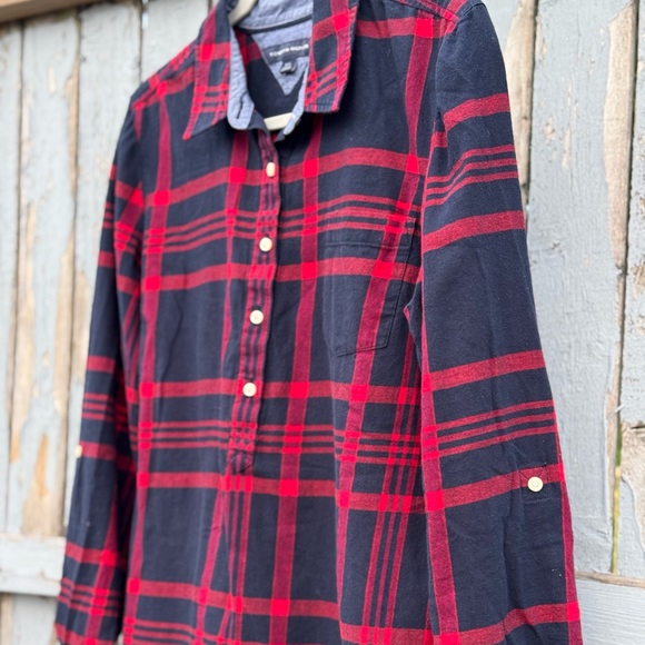 Tommy Hilfiger Plaid Shirt Womens Large 3/4 Button Up Flannel Optional Roll Cuff - Picture 1 of 8